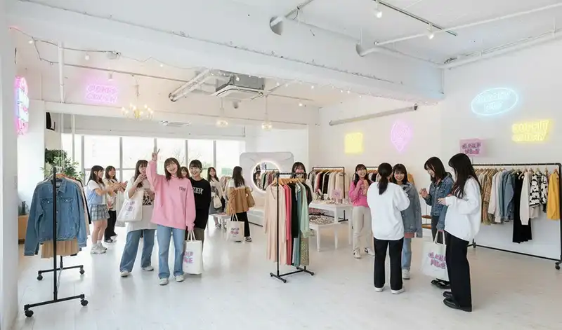 10代向けアパレルブランドのポップアップストア成功事例